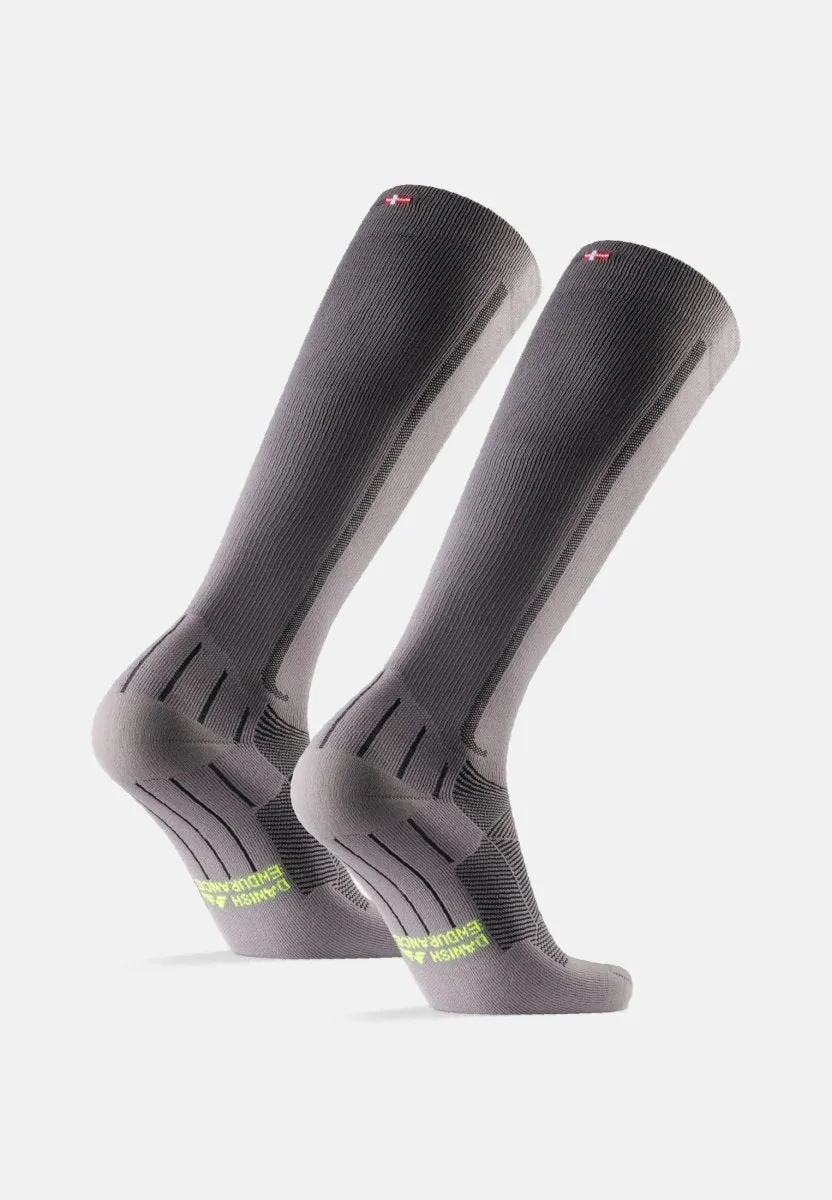 SPORTS COMPRESSION SOCKS