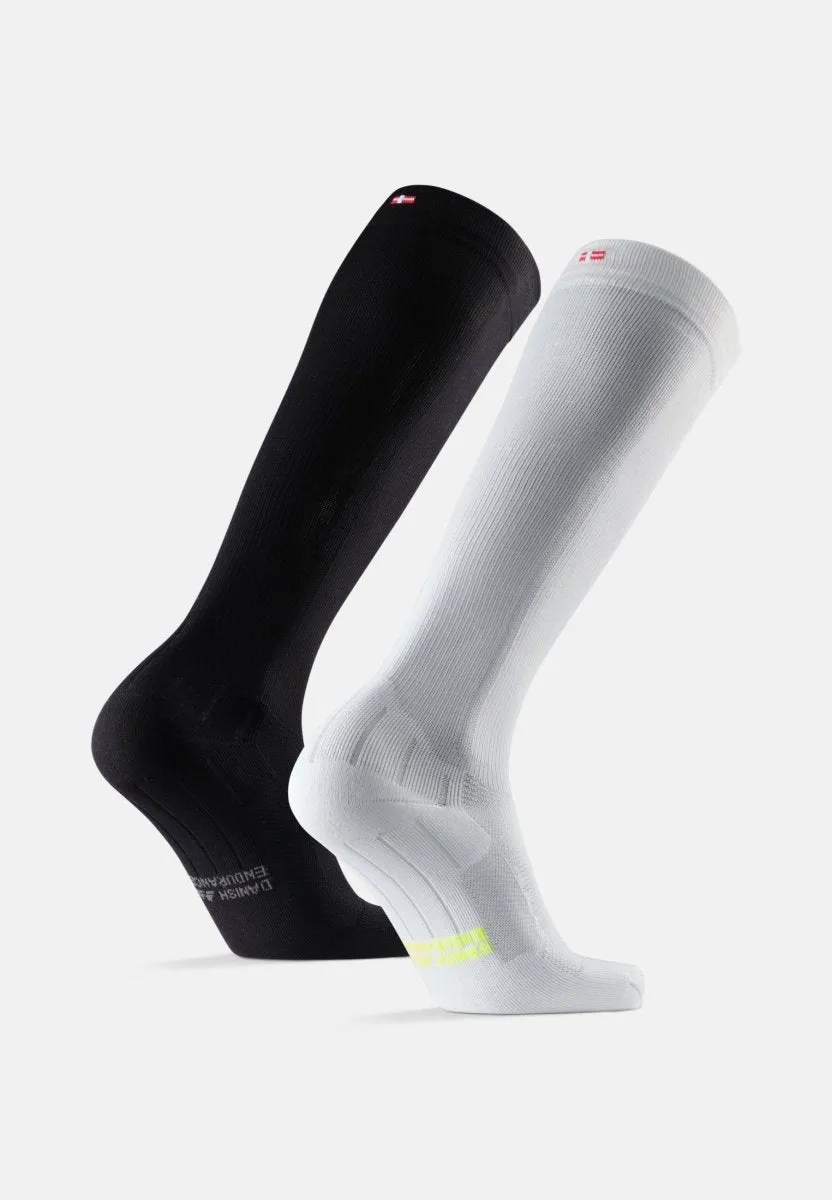 SPORTS COMPRESSION SOCKS