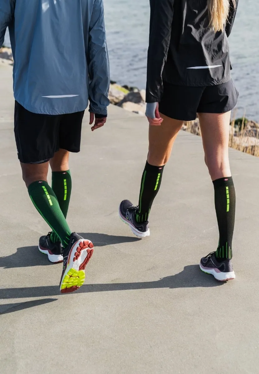 SPORTS COMPRESSION SOCKS